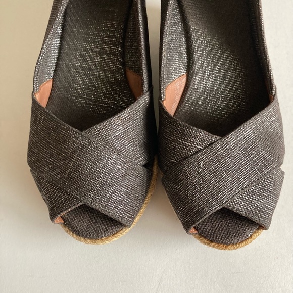 Tory Burch Grey Silver Fabric Espadrille Heeled Wedges size 8 - Picture 9 of 14